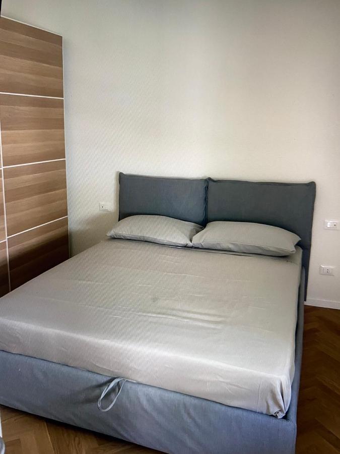 Milano: Incantevole Appartamento In Pieno Centro - Fancy Yellow Apartments ภายนอก รูปภาพ