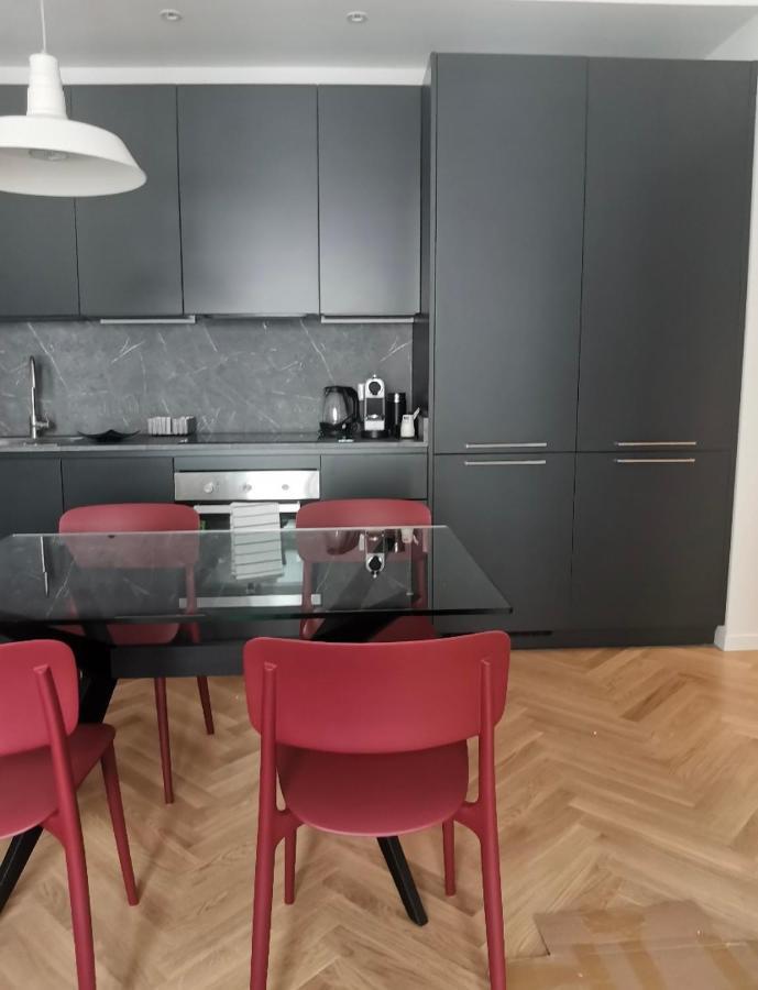 Milano: Incantevole Appartamento In Pieno Centro - Fancy Yellow Apartments ภายนอก รูปภาพ