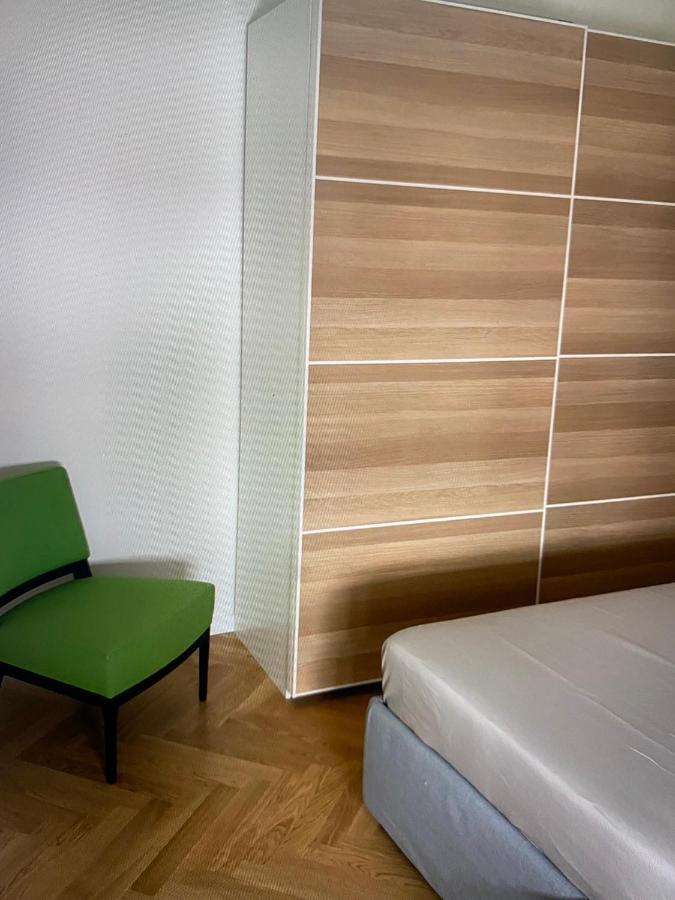 Milano: Incantevole Appartamento In Pieno Centro - Fancy Yellow Apartments ภายนอก รูปภาพ