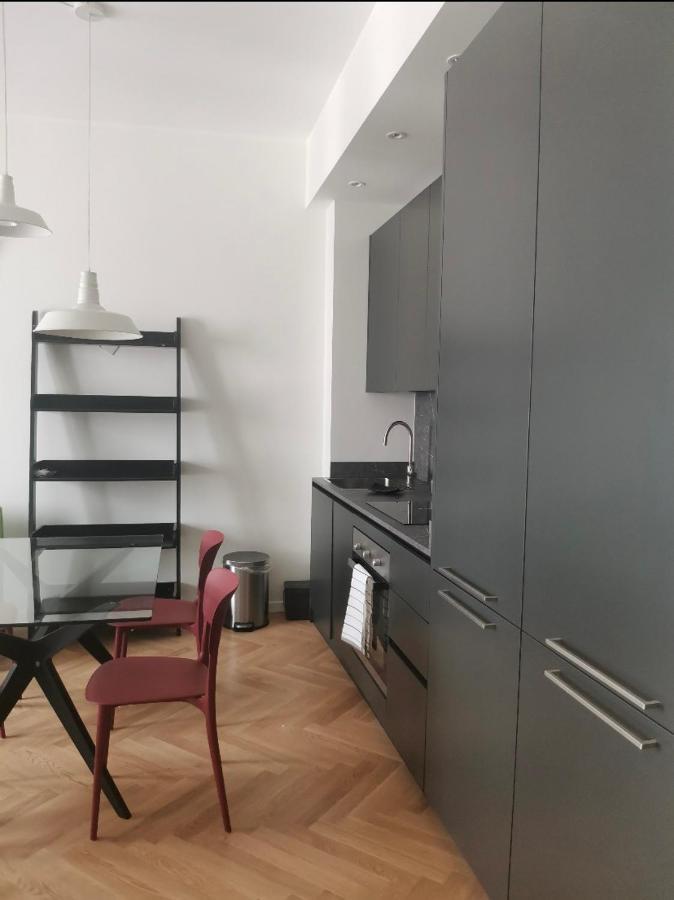 Milano: Incantevole Appartamento In Pieno Centro - Fancy Yellow Apartments ภายนอก รูปภาพ