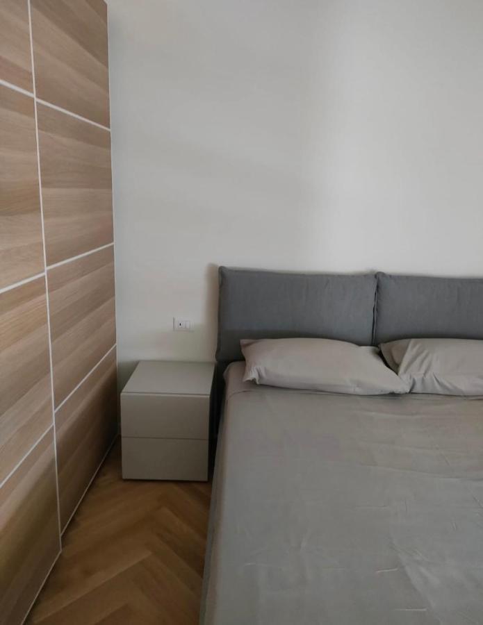 Milano: Incantevole Appartamento In Pieno Centro - Fancy Yellow Apartments ภายนอก รูปภาพ