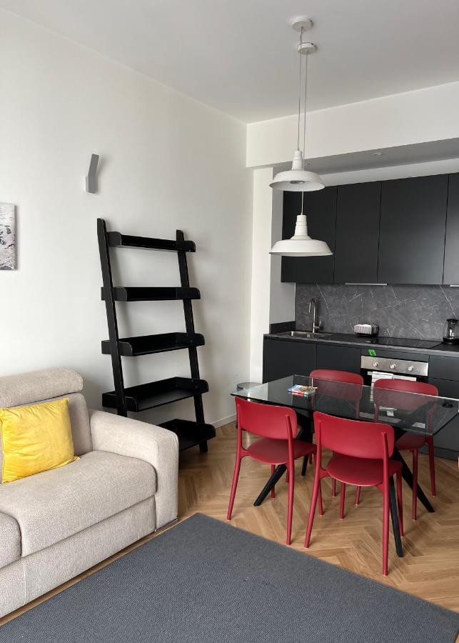 Milano: Incantevole Appartamento In Pieno Centro - Fancy Yellow Apartments ภายนอก รูปภาพ