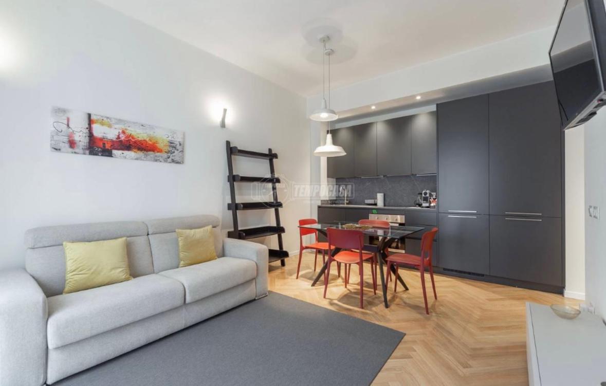 Milano: Incantevole Appartamento In Pieno Centro - Fancy Yellow Apartments ภายนอก รูปภาพ